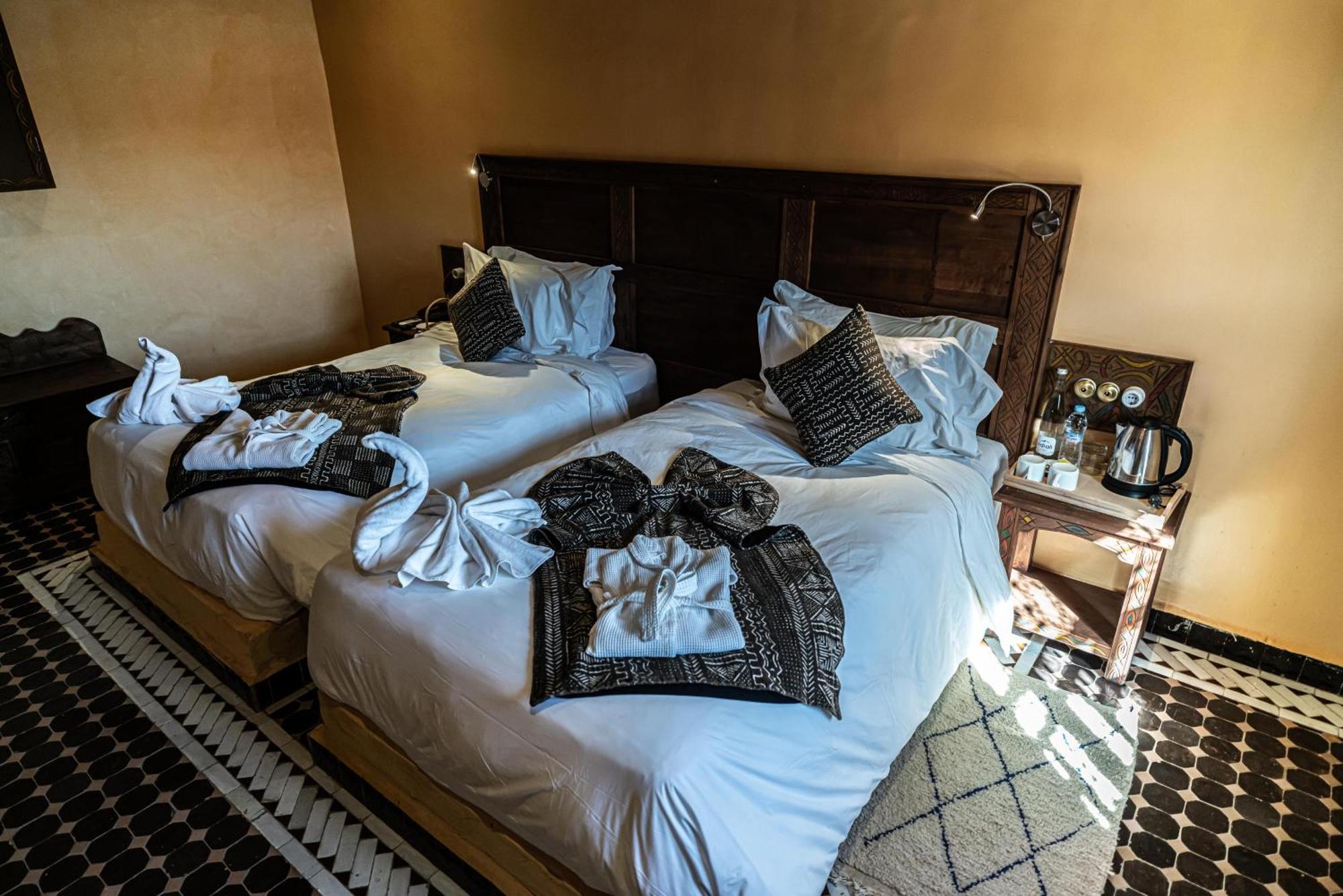 Hotel Riad Xaluca Мерзуга Екстер'єр фото