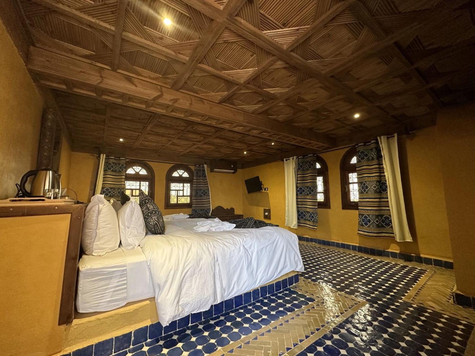 Hotel Riad Xaluca Мерзуга Екстер'єр фото